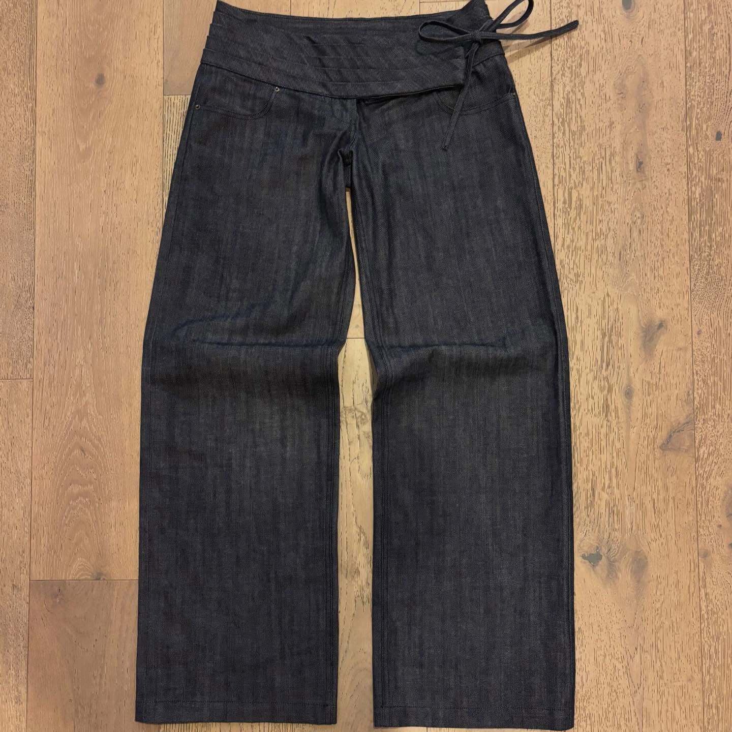 Pantalon Plissé & Décontracté – Coupe Fluide Tendance