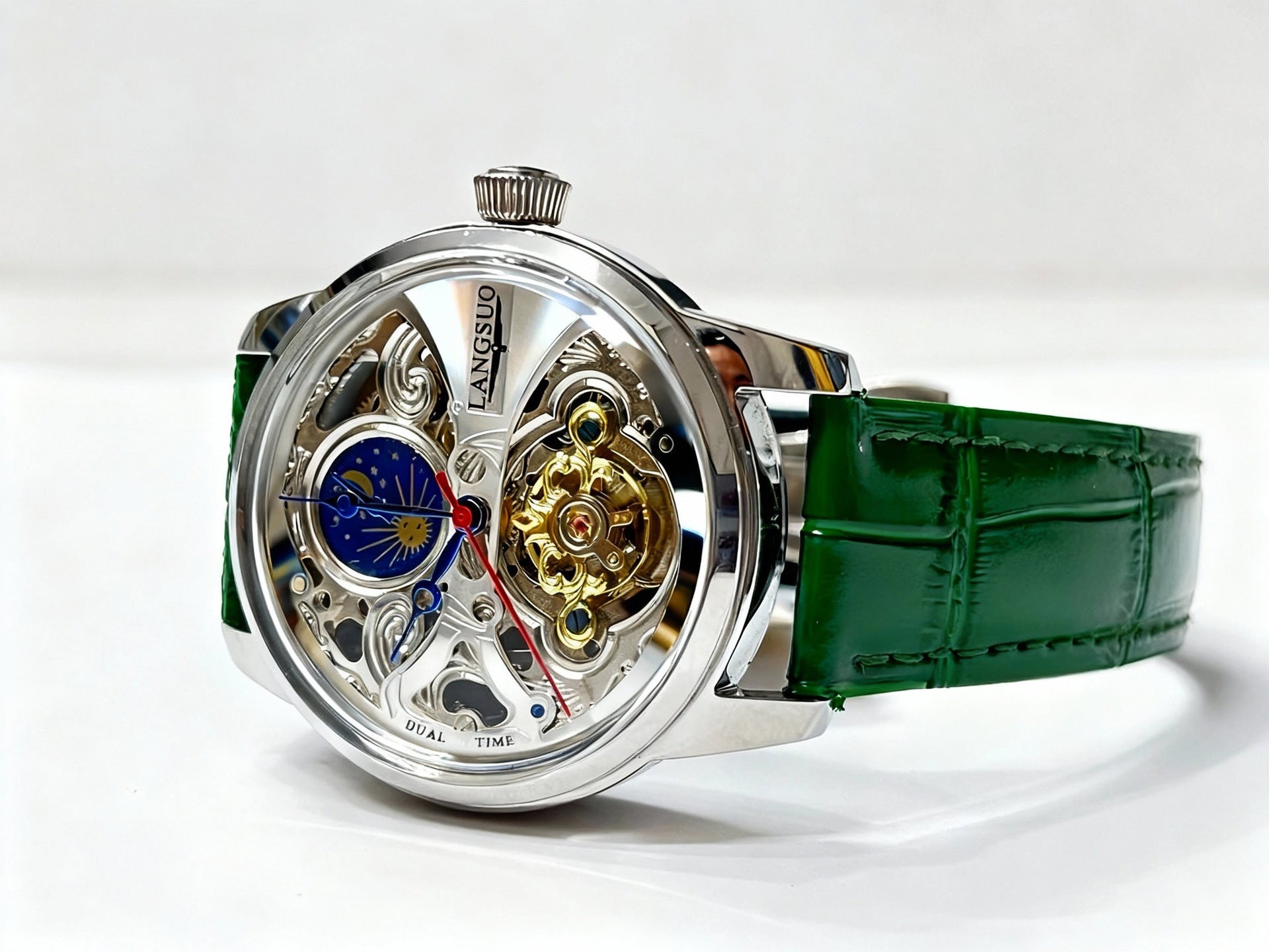 Montre mécanique à tourbillon et phasé de lune